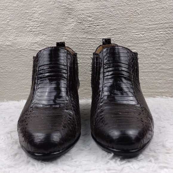 Giorgio Brutini Dark Brown Genuine Snakeskin Leather Almond Toe Chelsea Boot